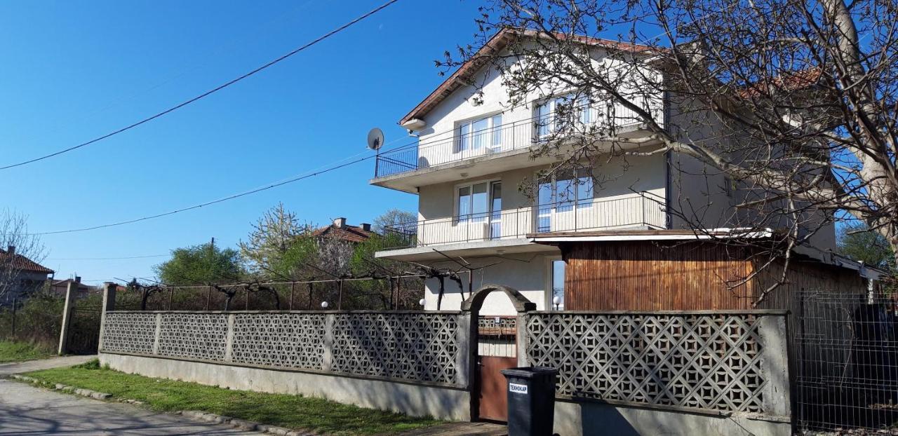Krimski Guest House And Bungalows Beala Exterior foto